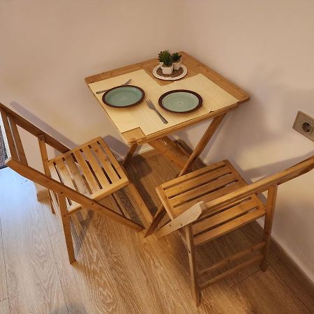 Andi'S Place-Comfy Studio-City Center Tirana Bagian luar foto