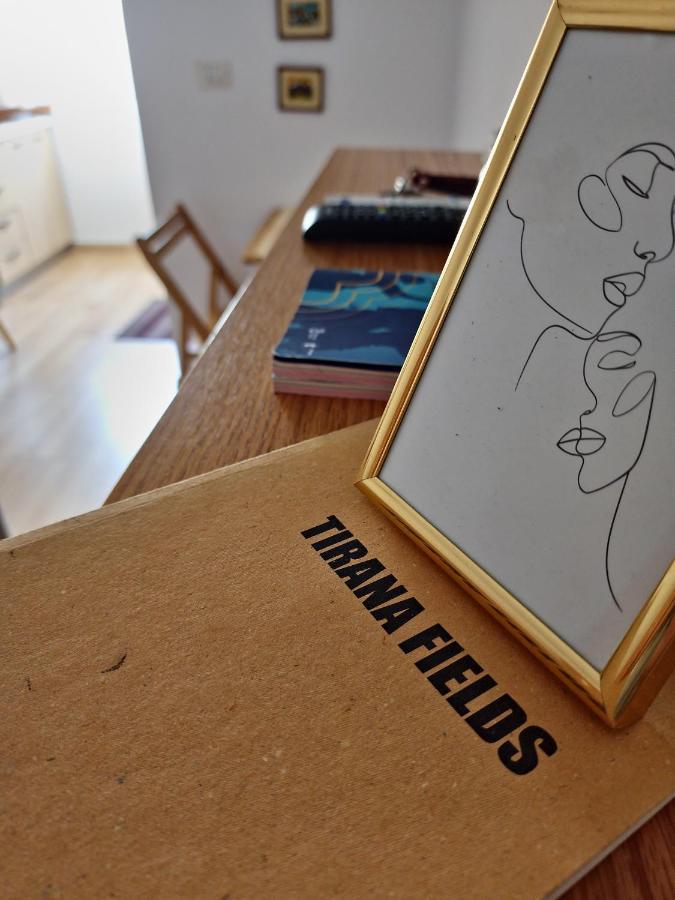 Andi'S Place-Comfy Studio-City Center Tirana Bagian luar foto